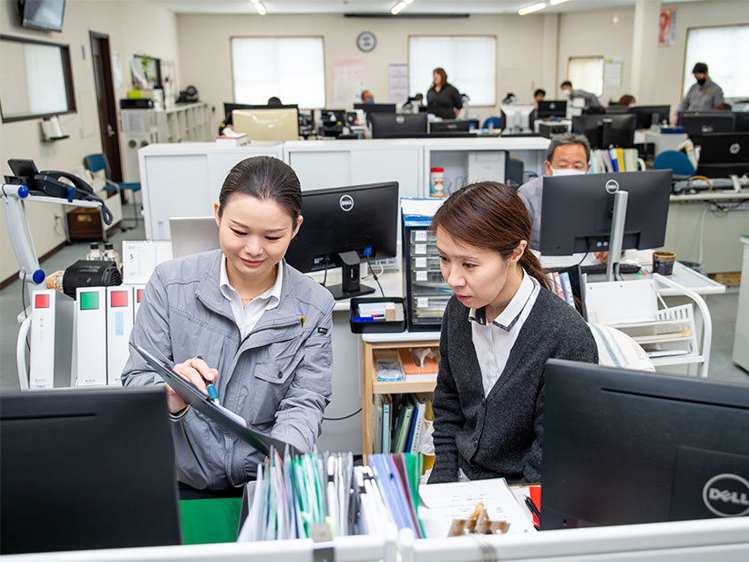 経費精算処理など